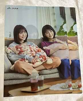 専用出品　浜辺美波 有村架純 クリアファイル Amazon.co.jp: 浜辺美波 有村架純 JA A4 クリアファイル 2種類 3